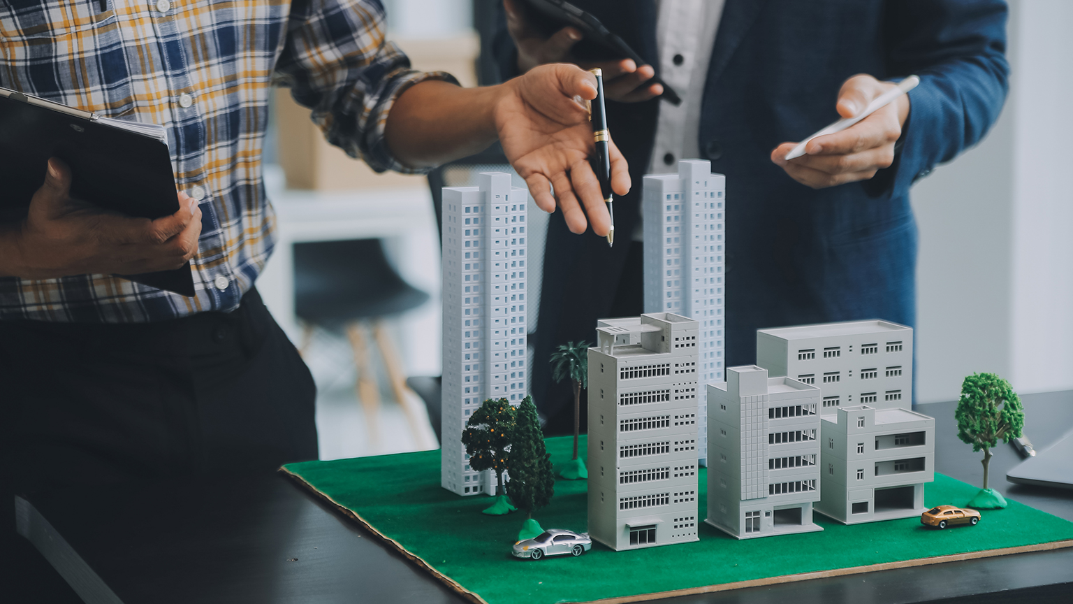 Integrated Townships vs Standalone Projects in Chakan: Pros & Cons